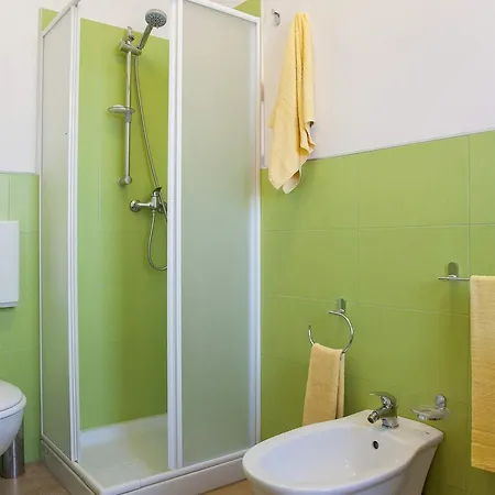 Casa Kalinicta 2 *